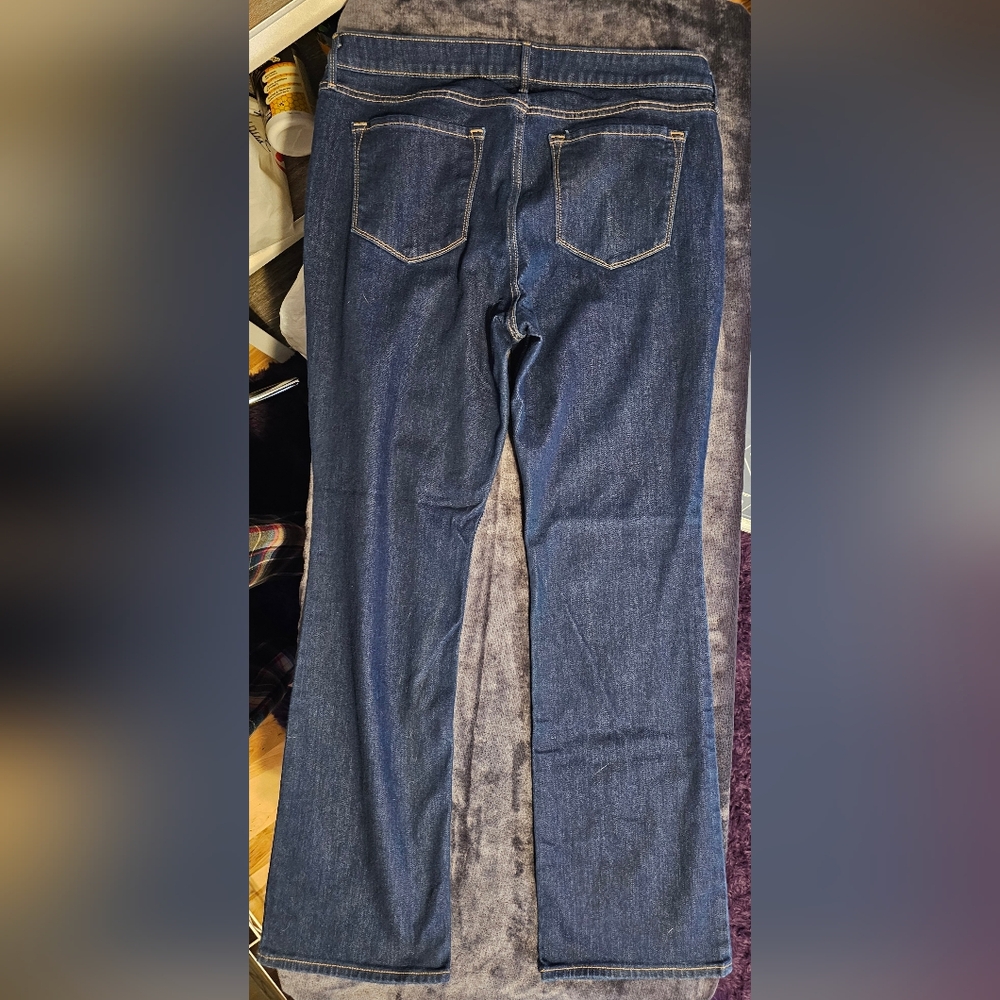 Old Navy Women's Dark Blue Boot Cut Jeans - Picture 2 of 5